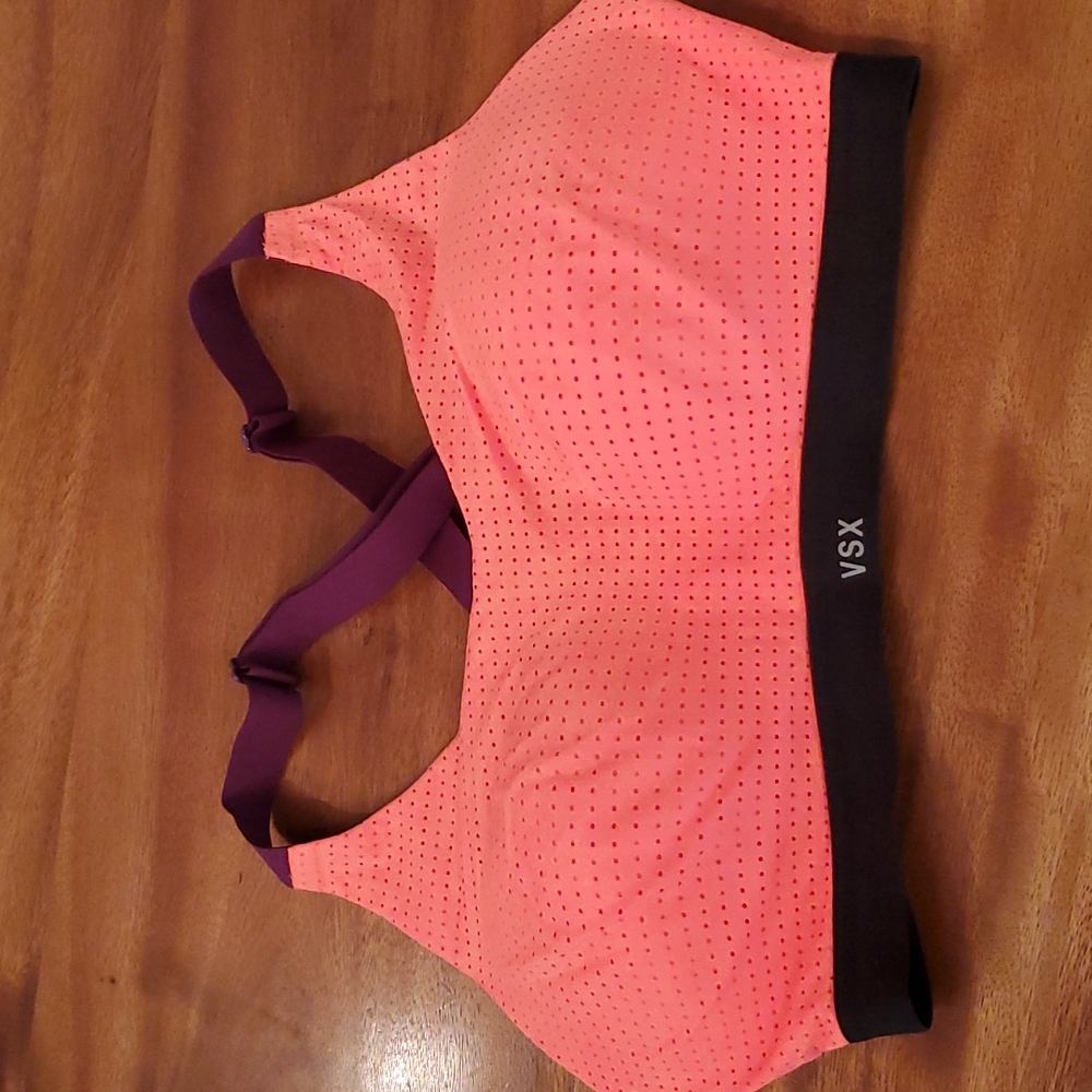 Sports bra